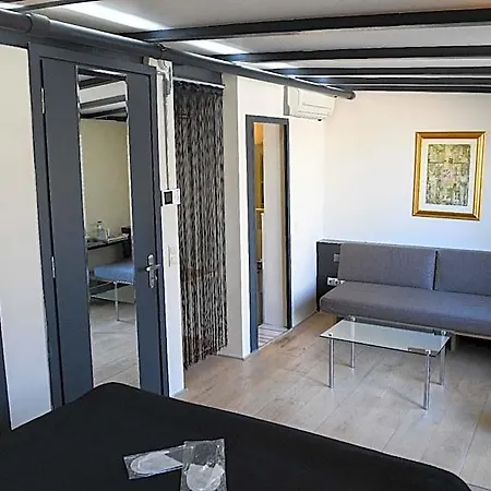 Galata Hotel 3*